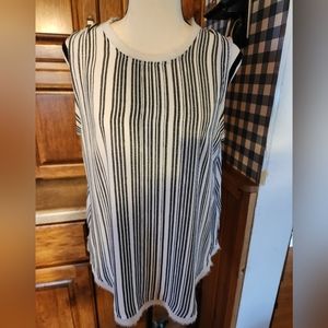 Who What Wear Black and White Striped Sleeveless Tank Size M